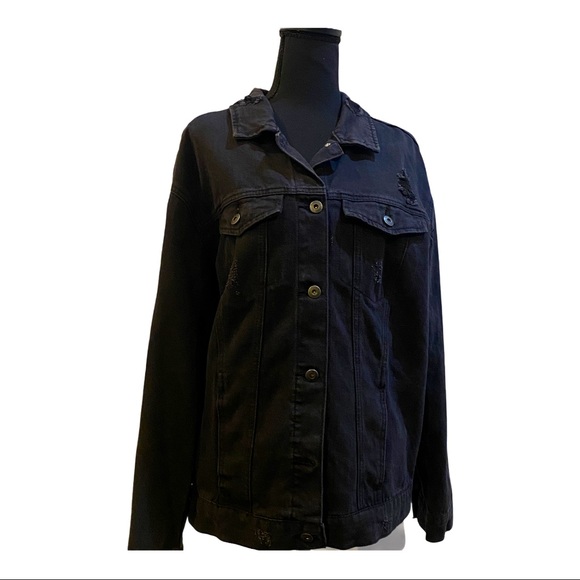 Jackets & Blazers - Women’s Black Jean Jacket. Gently Worn. Size L. OFFERS WELCOME‼️‼️